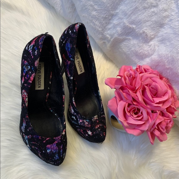 Steve Madden Jezebel Black Multi Lace Pump - Picture 7 of 14